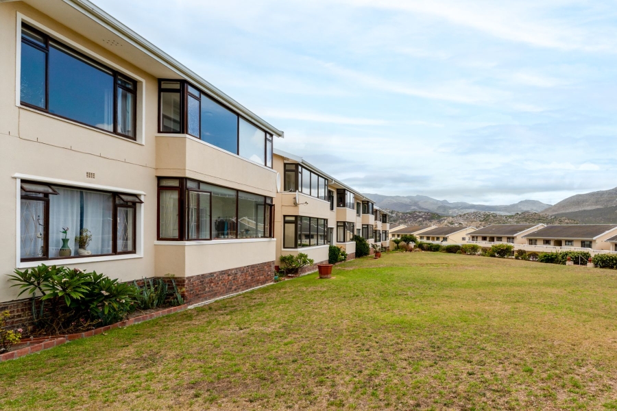 To Let 3 Bedroom Property for Rent in Fish Hoek Western Cape